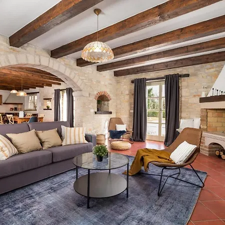 Malena Villa